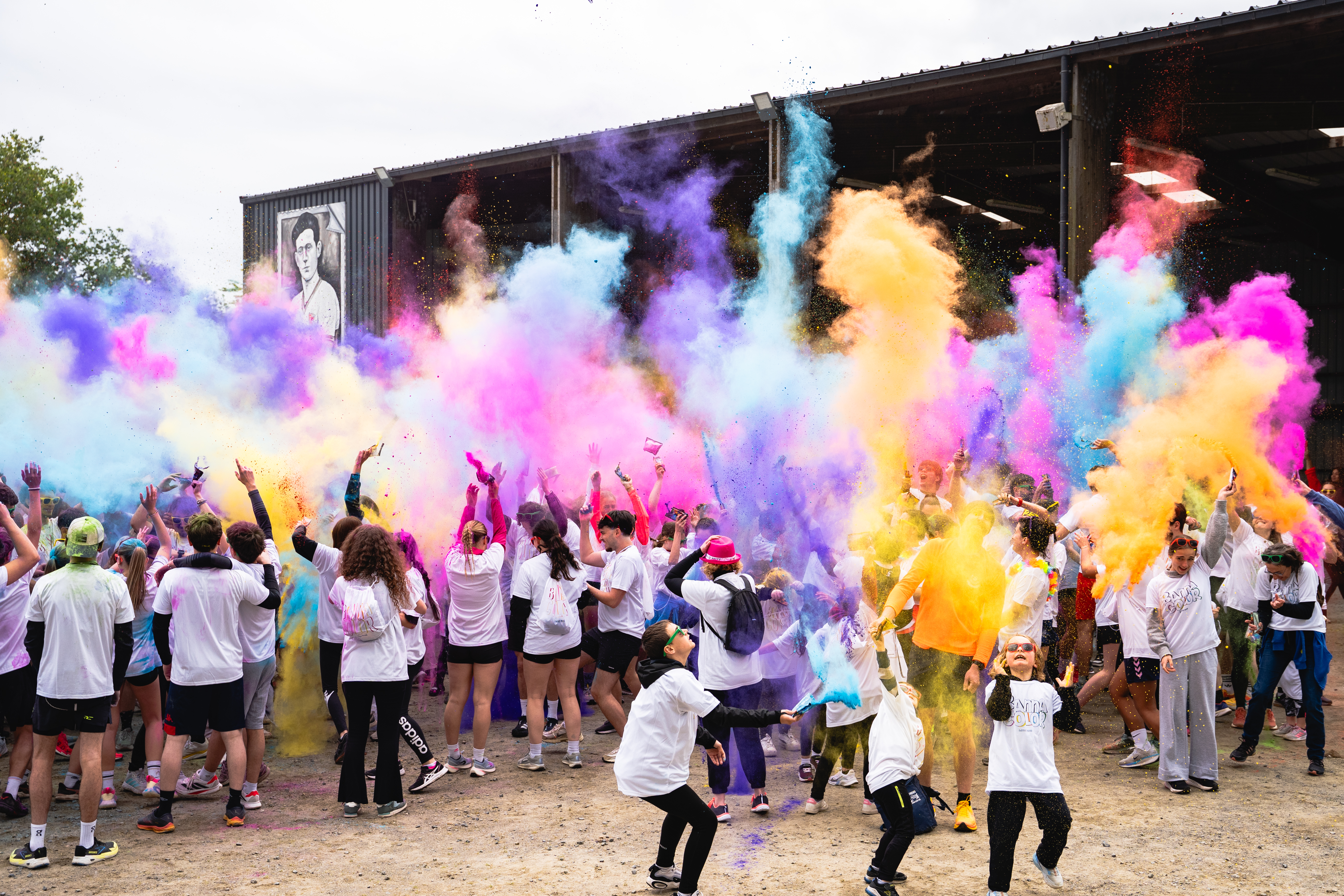 La Bannacolor dans les rues de Bannalec